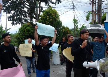 Pegawai PLN UPDK Kepri saat Melakukan Simulasi Tanggap Darurat di Tanjungpinang, foto: Mael/detak.media