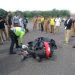 Polisi saat Melakukan Olah Tempat Kejadian Kecelakaan di Dompak, Tepatnya di Simpang Empat Stadion Gelora Sri Tribuana, foto: Mael/detak.media