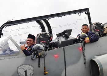 Gubernur Ansar bersama Forkopimda Sambut Kedatangan Tiga Pesawat Tempur TNI AU, foto: kepriprov.go.id