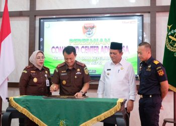 Ansar Ahmad bersama Rudi Margono Meresmikan Command Center Adhyaksa Marine di Kantor Kejati Kepri, foto: Mael/detak.media