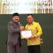 Gubernur Provinsi Kepulauan Riau H. Ansar Ahmad menerima Anugerah Baznas Award 2024 dari Badan Amil Zakat Nasional (Baznas) Republik Indonesia, foto: kepriprov.go.id