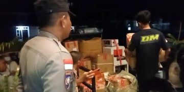 BPOM saat Mengamankan Barang Bukti dari Rumah Tempat Produksi Kosmetik Ilegal di Bintan, foto: Mael/detak.media