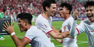 Pesepak bola Timnas U-23 Indonesia melakukan selebrasi usai menang melawan Timnas U-23 Korea Selatan melalui adu pinalti dengan agregat 11-10, setelah sebelumnya bermain imbang dengan skor 2-2 pada babak perempat final Piala Asia U-23 2024 di Stadion Abdullah bin Khalifa, Doha, Qatar, Jumat (26/4/2024) dini hari. ANTARA FOTO/HO-PSSI/wpa/foc/aa.