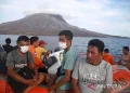Arsip foto - Sejumlah warga yang akan mengungsi ke Minahasa Utara berada di atas KN SAR Bima Sena di Tagulandang, Kabupaten Kepulauan Sitaro, Sulawesi Utara, Sabtu (4/5/2024). ANTARA FOTO/Andri Saputra/YU/pri.