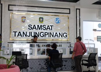 Kondisi Dalam Gedung UPTD Samsat Tanjungpinang, foto: Mael/detak.media