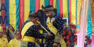 Proses Penabalan Gelar Dato' Seri Satria Bijaya Negara Kepada Jendral TNI Agus Subyanto, foto: Mael/detak.media