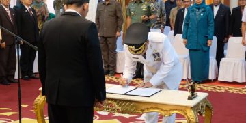 Andri Rizal saat Dilantik Oleh Gubernur Kepri Sebagai Pj Walikota Tanjungpinang, foto: Mael/detak.media