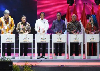 Presiden RI Joko Widodo (Jokowi) secara resmi membuka Pameran Pekan Raya Jakarta (PRJ) atau Jakarta Fair Kemayoran (JFK) tahun 2024, Rabu (12/06/2024). (Foto: Humas Setkab/Rahmat)