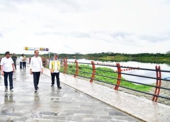 Presiden RI Joko Widodo (Jokowi) meresmikan Bendungan Sepaku Semoi, di Kabupaten Penajam Paser Utara, Provinsi Kalimantan Timur, Selasa (04/06/2024). (Foto: BPMI Setpres/Rusman)