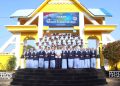 Foto bersama, Danlanud RSA beserta personel Lanud, seusai melakukan ziarah ke Makam Pahlawan yang berada di Kecamatan Bunguran Timur, Natuna. (Foto : Lanud RSA)