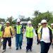 Cen Sui Lan (tengah), didampingi anggota DPRD Kepri dan DPRD Natuna saat meninjau proses rehabilitasi pelabuhan Midai, Natuna (foto : ist)