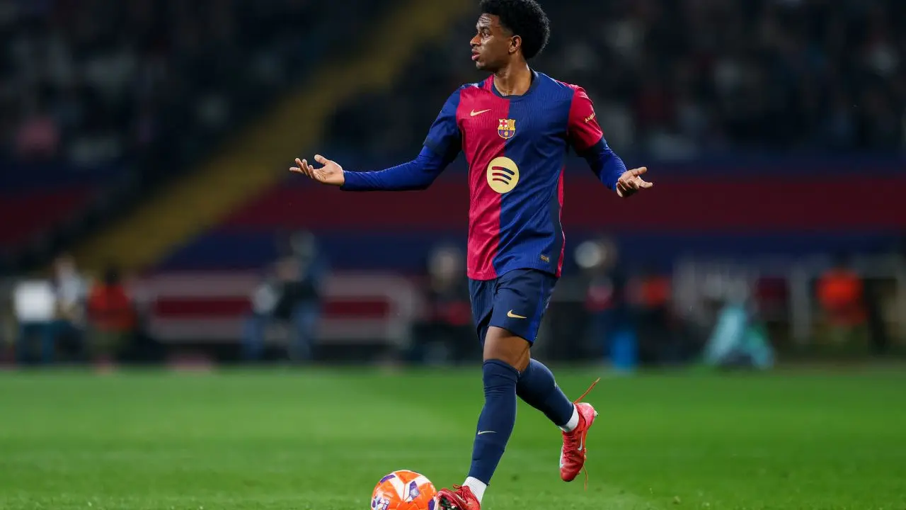 Alejandro Balde Dipastikan Pulih Dan Siap Perkuat Barcelona Lawan Psg Di Liga Champions