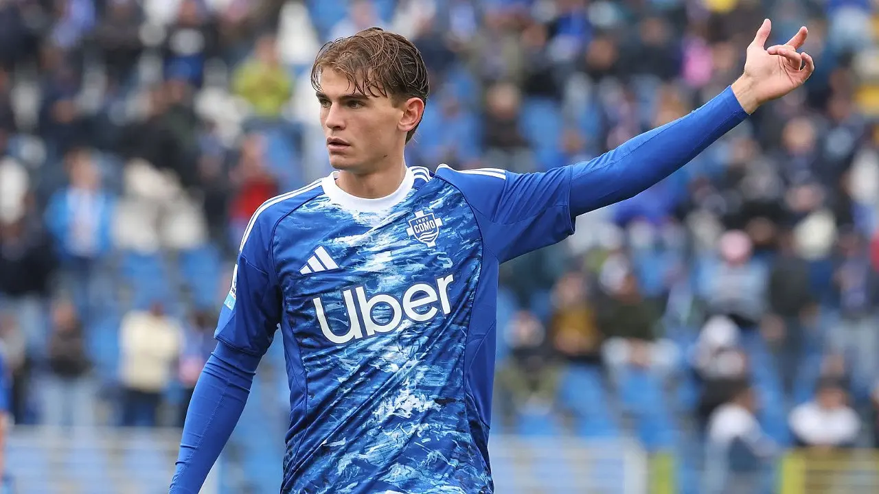 Tampil Cemerlang di Serie A, Real Madrid Pertimbangkan Pulangkan Nico Paz dari Como 1907