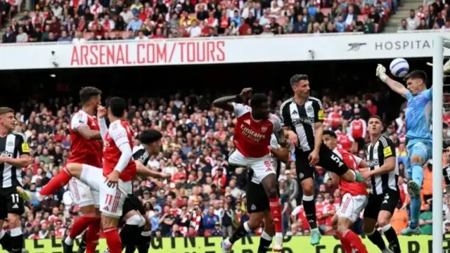 Dramatis The Gunners Balikkan Keadaan Lawan Newcastle Di St James Park