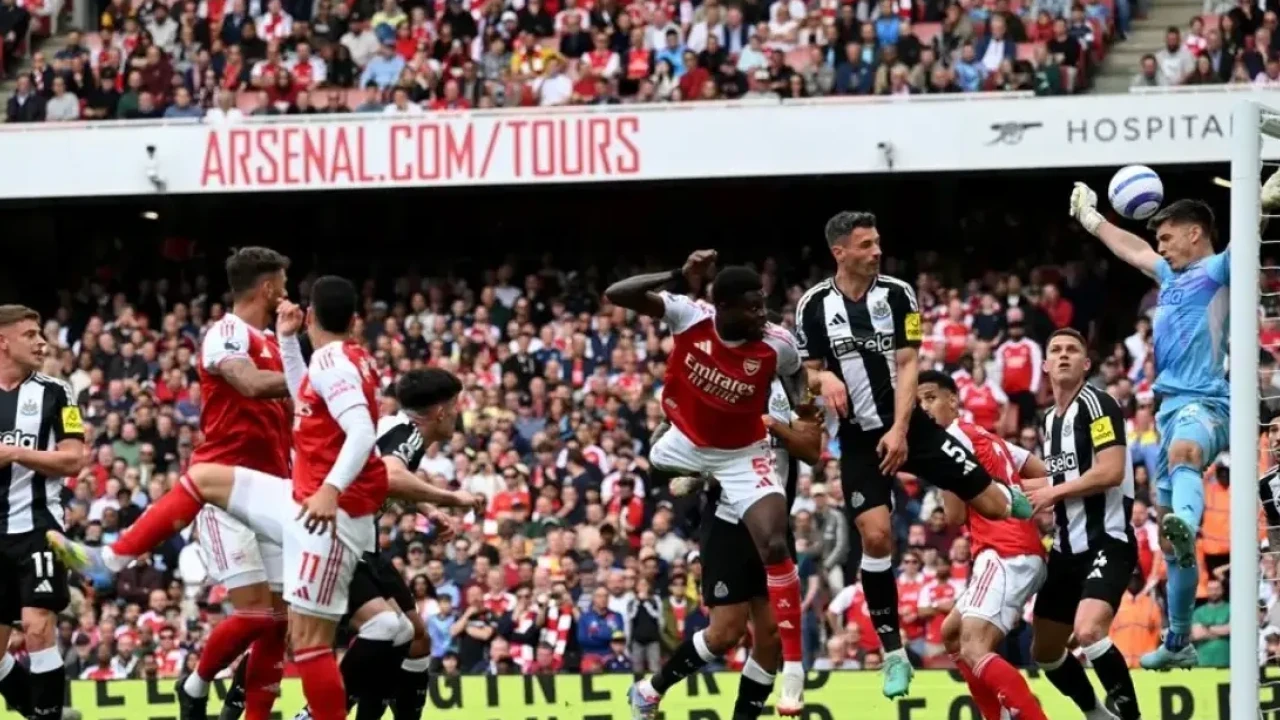 Dramatis The Gunners Balikkan Keadaan Lawan Newcastle Di St James Park
