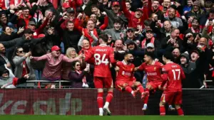 Hadapi Galatasaray, Arne Slot Tekankan Pentingnya Evaluasi Kekalahan Liverpool dari Crystal Palace