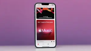 iOS 26.1 Hadirkan Gestur Geser Baru di Apple Music, Ganti Lagu Jadi Lebih Cepat!
