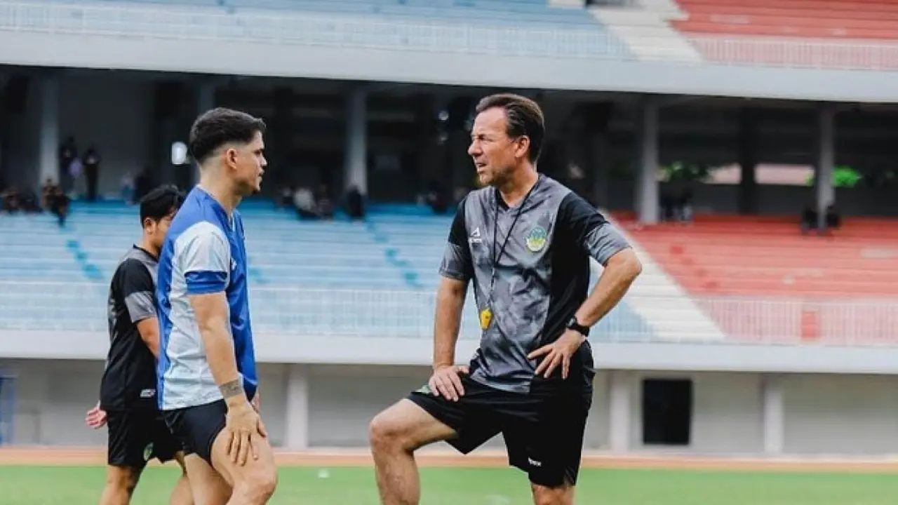 Kekompakan Psim Yogyakarta Bawa Tim Ke Puncak Klasemen Bri Super League