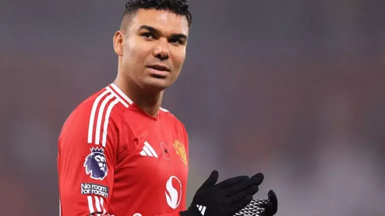 Manchester United Putuskan Tidak Perpanjang Kontrak Casemiro dan Jadon Sancho