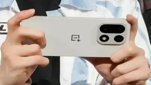 OnePlus 15 Pamer Warna Baru Sand Storm Jelang Peluncuran