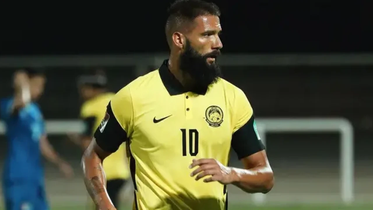 Pemain Naturalisasi Malaysia Angkat Bicara: Buka-bukaan Soal Sanksi FIFA untuk Harimau Malaya.