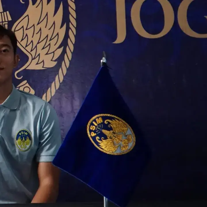 Raka Cahyana, Bek Muda PSIM Yogyakarta yang Bersinar di BRI Super League 2025/2026