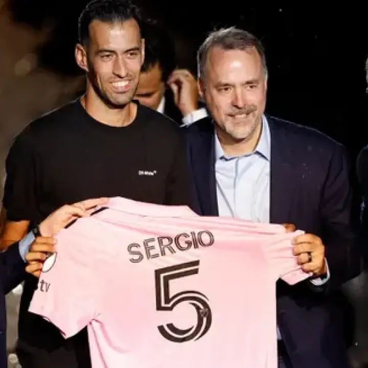 Sergio Busquets Resmi Pensiun, Tutup Karier Gemilang di Sepak Bola Dunia