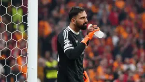 Alisson Becker Cedera, Liverpool Andalkan Giorgi Mamardashvili di Bawah Mistar