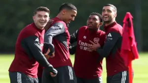 Arteta Tanggapi Isu Latihan Arsenal Bersama Pilot Tempur: ‘Pesawatnya Sudah Pergi’