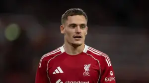 Carragher Desak Liverpool Parkir Florian Wirtz Usai Kekalahan Beruntun