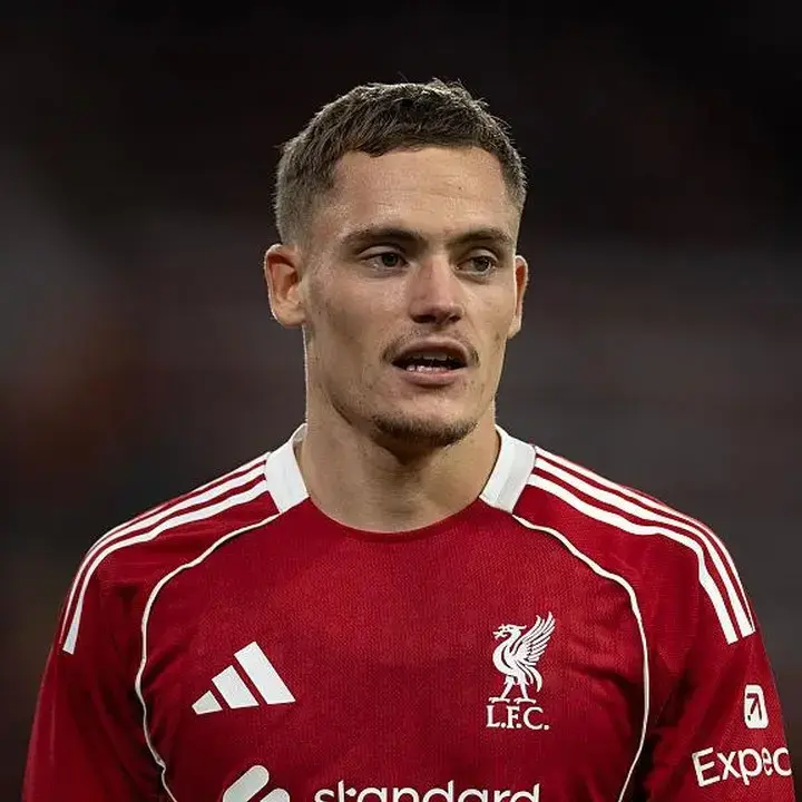 Carragher Desak Liverpool Parkir Florian Wirtz Usai Kekalahan Beruntun