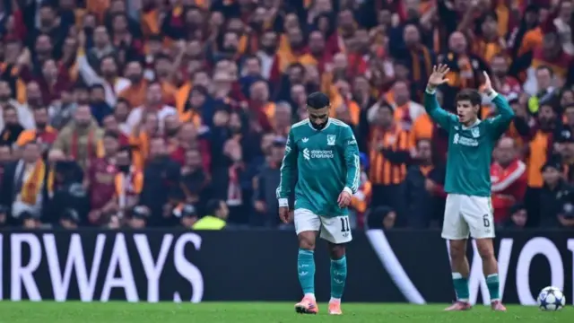 Carragher Kritik Performa Liverpool Tak Sesuai Standar Tim Top