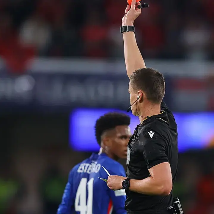 Chelsea Kembali Dapat Kartu Merah, Ini Tanggapan Enzo Maresca