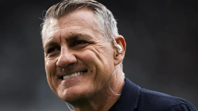 Christian Vieri Soroti Pentingnya Pembongkaran Stadion San Siro