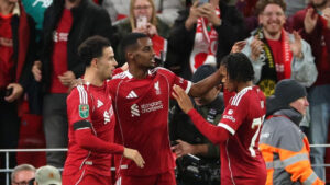 Dua Sosok Berbeda, Satu Pandangan: Keane dan Glasner Sepakat Soal Kekurangan Liverpool