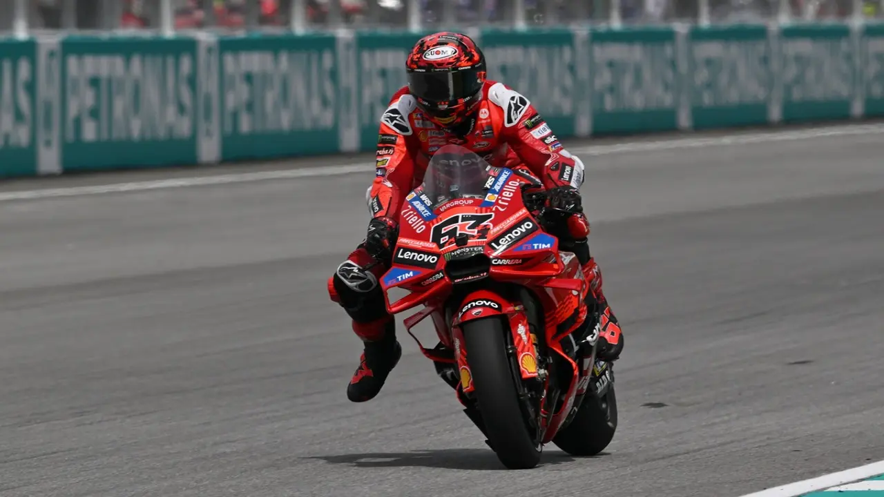 Francesco Bagnaia Gagal Finis Di Motogp Malaysia 2025, Ini Penjelasan Dari Michelin