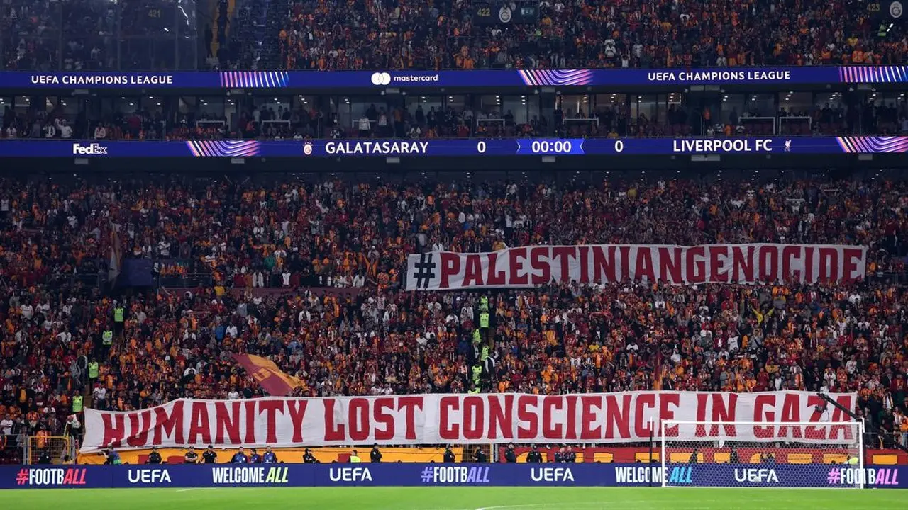 Galatasaray Terancam Sanksi Uefa Usai Pasang Banner Dukungan Palestina