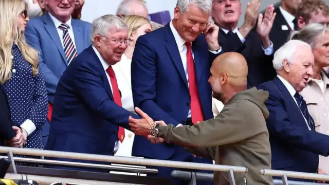 Guardiola Rayakan Pencapaian Bersejarah Bersama Dua Legenda, Ferguson dan Wenger