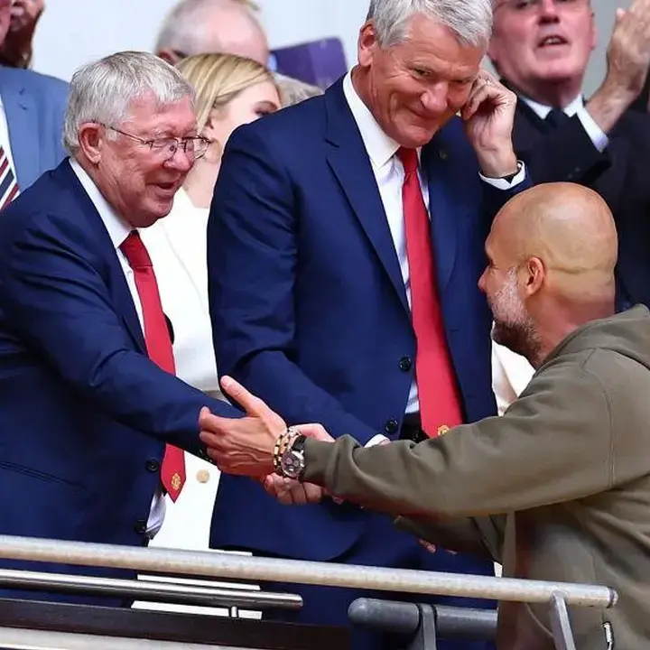 Guardiola Rayakan Pencapaian Bersejarah Bersama Dua Legenda, Ferguson dan Wenger