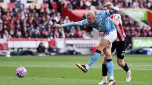 Jamie Carragher Puji Haaland sebagai Striker Terbaik Premier League