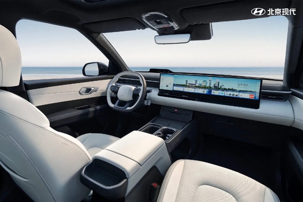 Interior Hyundai Elexio Eo