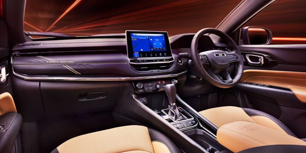 Interior Jeep Compass Track Edition