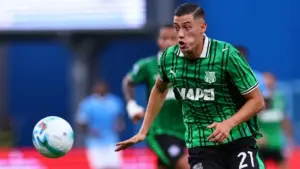 Jay Idzes Akui Indonesia dan Italia Punya Semangat Sepak Bola yang Sama Besarnya