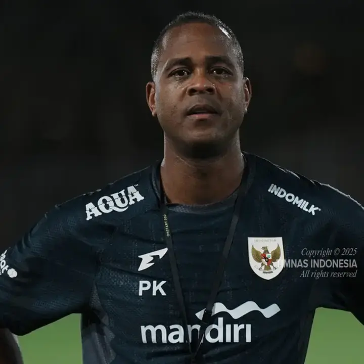 Kluivert Tegaskan Timnas Indonesia Tak Boleh Takut Hadapi Timnas Arab Saudi