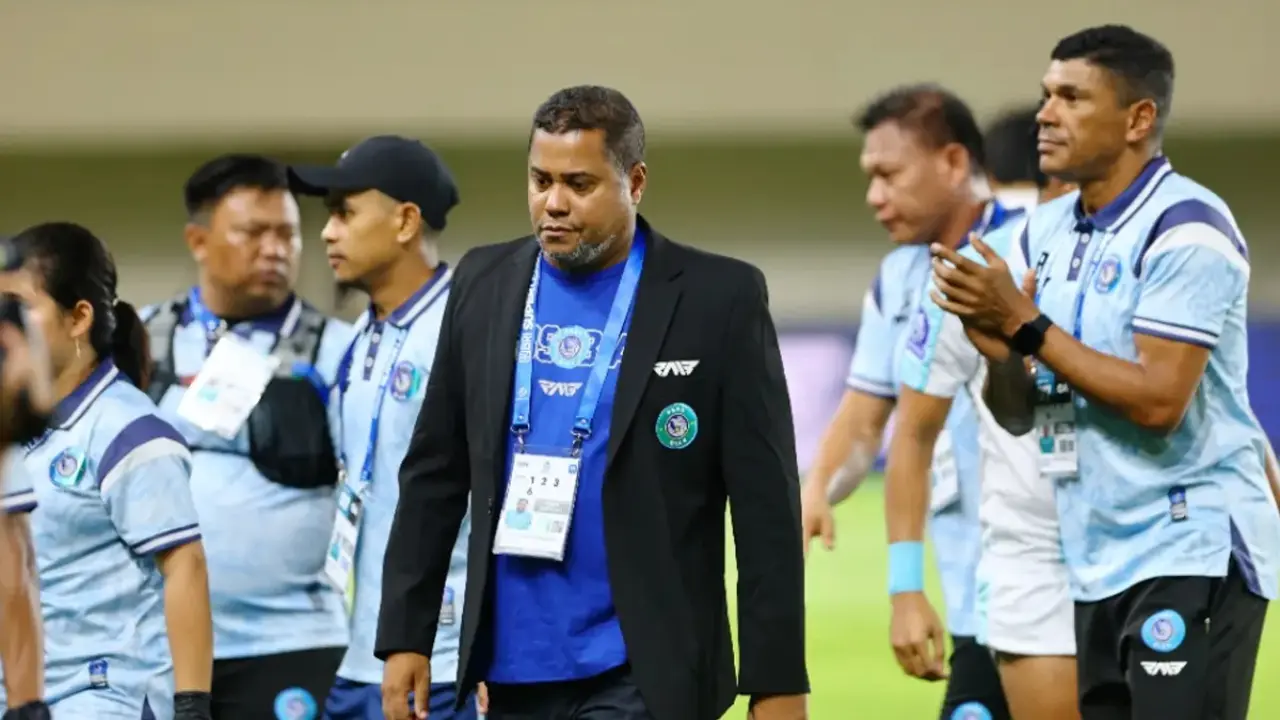 Komentar Pelatih Psbs Biak Divaldo Alves Usai Kalah Dari Persib Di Bri Super League 2025 2026