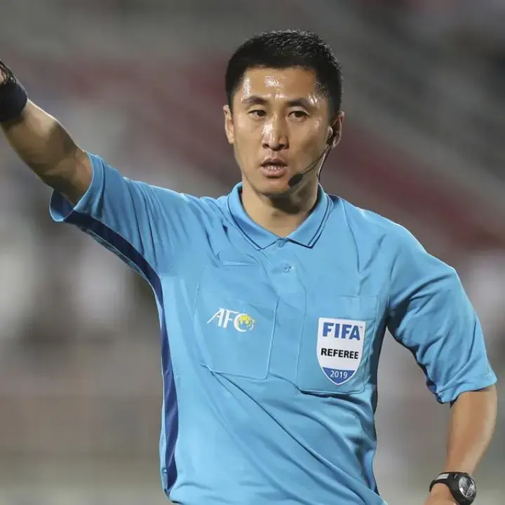 Laga Indonesia vs Irak Diwarnai Kontroversi: Ma Ning Dianggap Abaikan Dua Penalti, Tak Gunakan VAR, Hingga 3 Kartu Merah