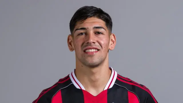 Lautaro Rivero Dipanggil Timnas Argentina Dari Pedagang Asongan Ke Rekan Messi