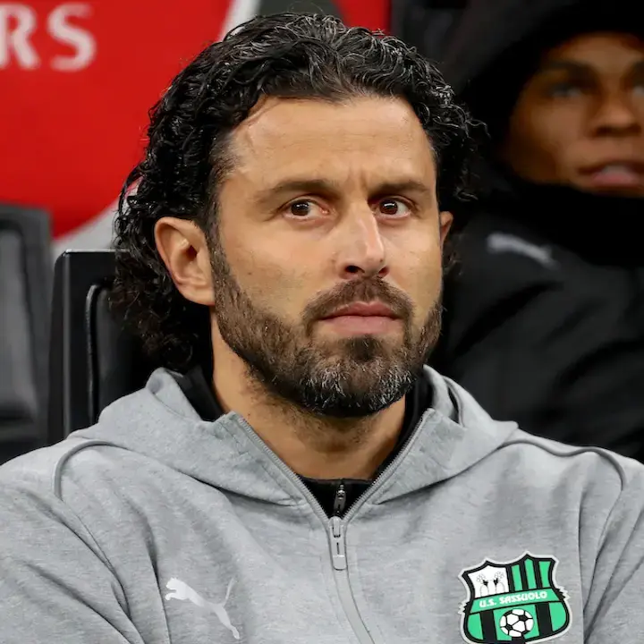 Pelatih Sassuolo Pastikan Mainkan Skuad Utama Saat Tantang AS Roma di Serie A, Jay Idzes Tetap Jadi Pilar Utama
