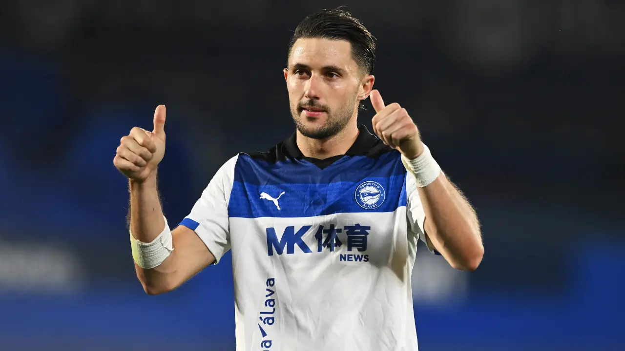 Pemain Naturalisasi Malaysia Menghilang Dari Skuad Alaves, Terancam Tamat Karier Di La Liga