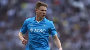 Scott McTominay Diragukan Tampil, Antonio Conte Serahkan Keputusan ke Sang Pemain Jelang Laga PSV vs Napoli